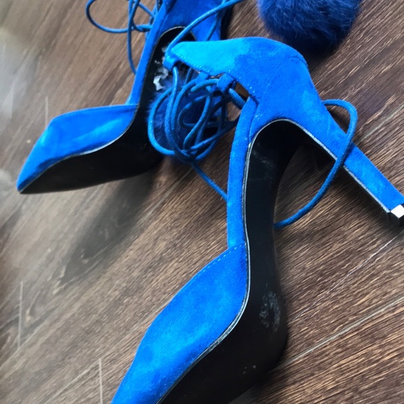 Yoki brand blue suede heels - Picture 3 of 4